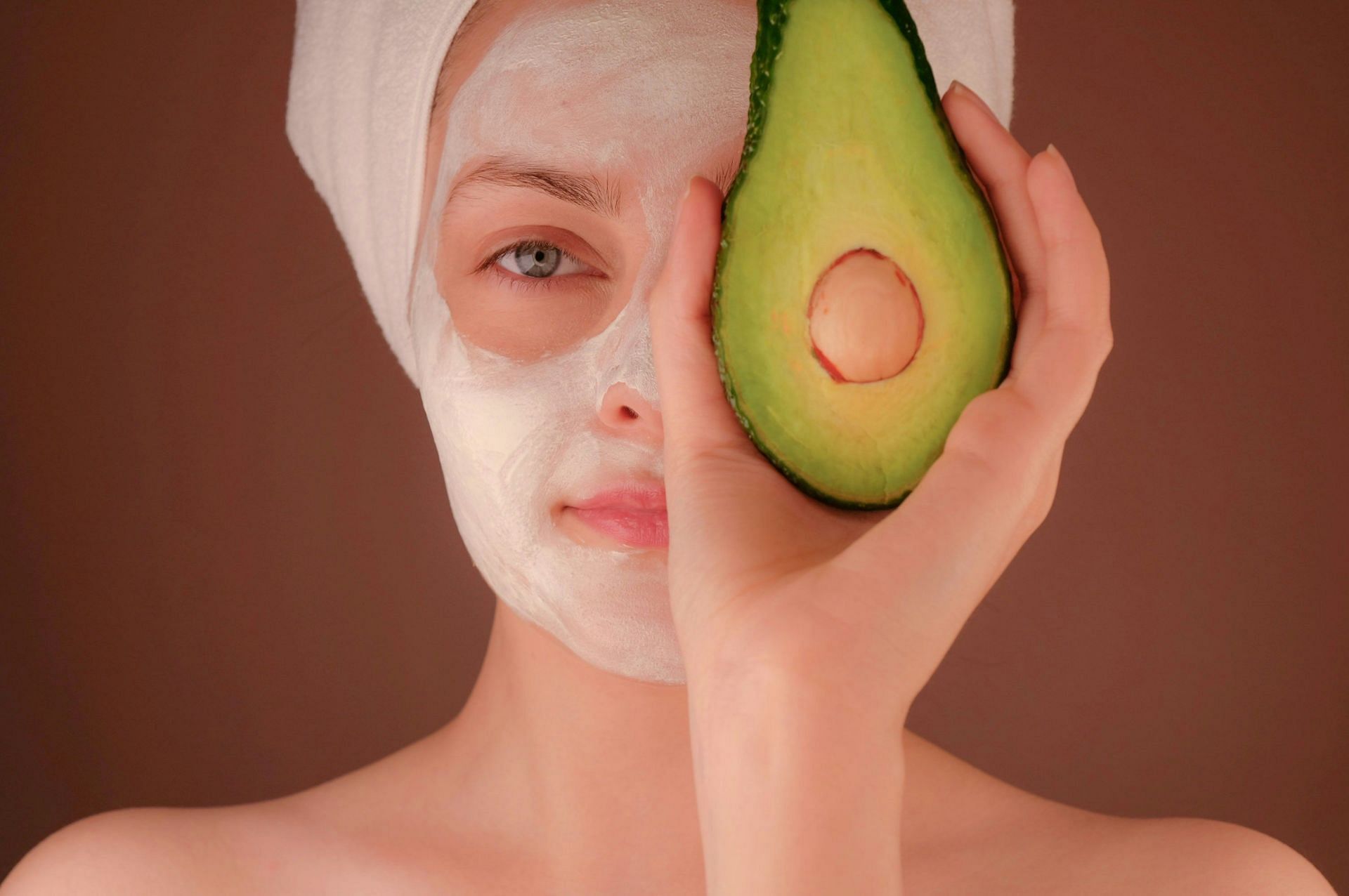 Take good care of your skin before you sleep (Image by Kimia Zarifi/Unsplash)